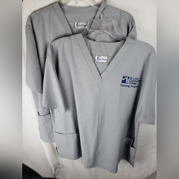 Lot of 2 St.louis Community College Nursing Program Gray Scrub Tops Sz 2XL - Picture 2 of 9